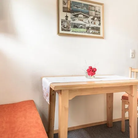 Viehhofgut 푸슈안데르글로크네르스트라세